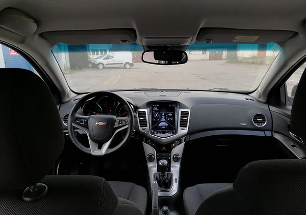 Chevrolet Cruze cena 18900 przebieg: 220000, rok produkcji 2012 z Ostrołęka małe 92